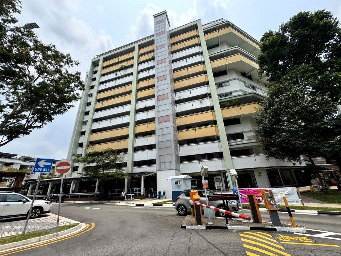 Potong Pasir Avenue 1 (D13), Retail #619337321